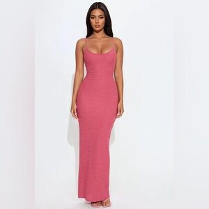 NWT FASHION NOVA Lola Textured Maxi Dress in Mauve